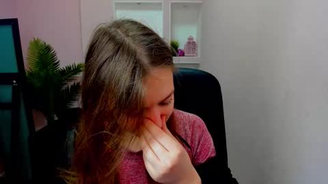 Snapshot of persinaky chatting on October 14, 2025, 8:20 pm horror flying on the wings of the night.... online show from October 14, 2025, 8:20 pm