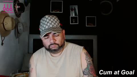 Snapshot of perverseveteranmanxxx chatting on December 5, 2024, 1:58 am Carlos online show from December 5, 2024, 1:58 am