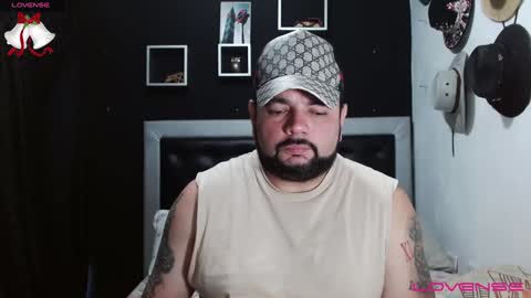 Snapshot of perverseveteranmanxxx chatting on December 31, 2024, 7:29 pm Carlos online show from December 31, 2024, 7:29 pm