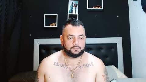 Snapshot of perverseveteranmanxxx chatting on March 9, 2025, 1:14 am Carlos online show from March 9, 2025, 1:14 am