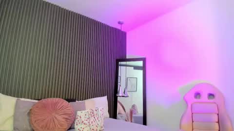 Snapshot of pervert_lizza chatting on September 9, 2025, 11:32 am Lizza online show from September 9, 2025, 11:32 am