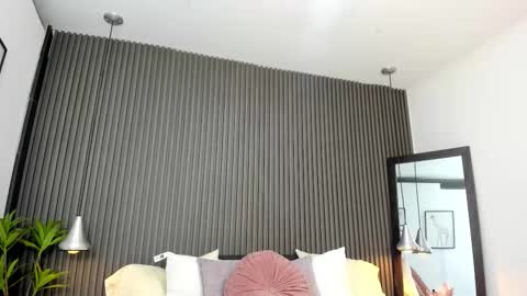 Snapshot of pervert_lizza chatting on September 16, 2025, 11:44 am Lizza online show from September 16, 2025, 11:44 am