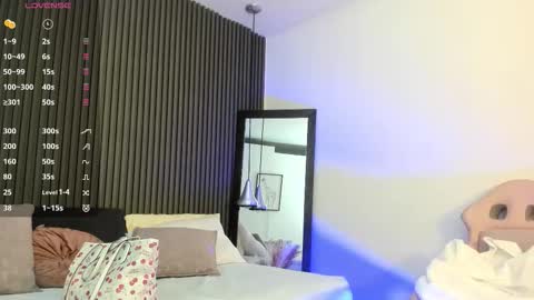 Snapshot of pervert_lizza chatting on September 19, 2025, 11:44 am Lizza online show from September 19, 2025, 11:44 am