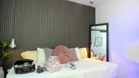 Snapshot of pervert_lizza chatting on September 20, 2025, 11:44 am Lizza online show from September 20, 2025, 11:44 am