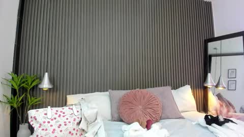 Snapshot of pervert_lizza chatting on September 30, 2025, 11:48 am Lizza online show from September 30, 2025, 11:48 am