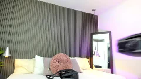 Snapshot of pervert_lizza chatting on October 29, 2025, 11:34 am Lizza online show from October 29, 2025, 11:34 am