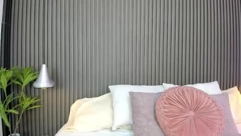 Snapshot of pervert_lizza chatting on November 2, 2025, 11:56 am Lizza online show from November 2, 2025, 11:56 am