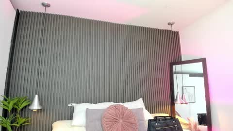 Snapshot of pervert_lizza chatting on November 4, 2025, 11:20 am Lizza online show from November 4, 2025, 11:20 am