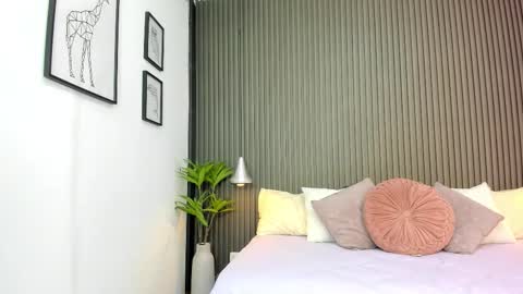 Snapshot of pervert_lizza chatting on November 26, 2025, 11:33 am Lizza online show from November 26, 2025, 11:33 am