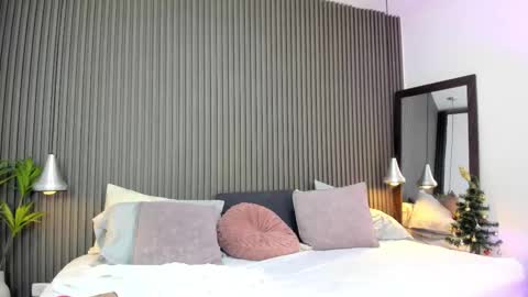 Snapshot of pervert_lizza chatting on December 5, 2025, 11:30 am Lizza online show from December 5, 2025, 11:30 am