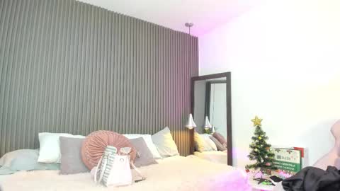 Snapshot of pervert_lizza chatting on December 14, 2025, 11:37 am Lizza online show from December 14, 2025, 11:37 am