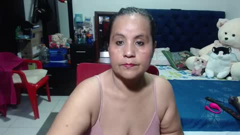 Snapshot of pervert_mommy_x chatting on December 9, 2024, 10:43 am SAMY online show from December 9, 2024, 10:43 am