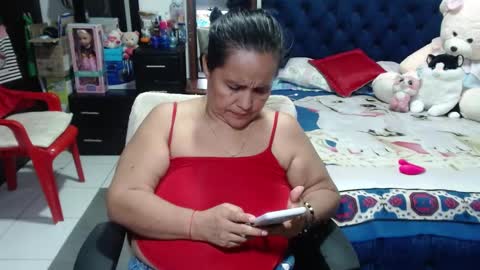Snapshot of pervert_mommy_x chatting on January 11, 2025, 3:09 pm SAMY online show from January 11, 2025, 3:09 pm