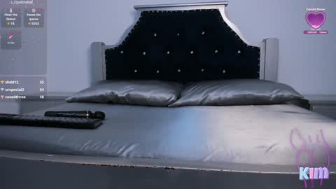 Snapshot of pervert_pantyhose chatting on December 3, 2024, 5:23 pm Kimberly online show from December 3, 2024, 5:23 pm