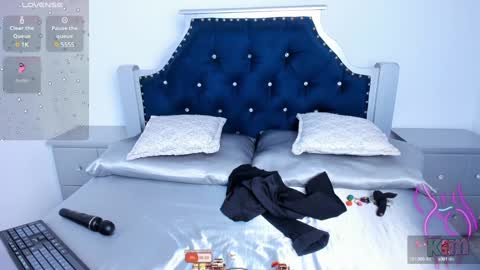 Snapshot of pervert_pantyhose chatting on January 25, 2025, 3:19 am Kimberly online show from January 25, 2025, 3:19 am