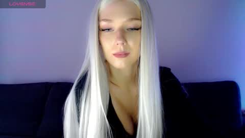 Snapshot of pervyblonde chatting on January 21, 2025, 4:05 pm Isabella online show from January 21, 2025, 4:05 pm