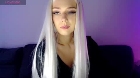 Snapshot of pervyblonde chatting on February 28, 2025, 7:58 am Isabella online show from February 28, 2025, 7:58 am