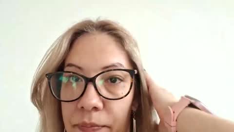 Lisa -  online show from March 12, 2025, 7:24 am