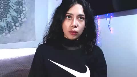 Snapshot of petalsrose_ chatting on November 20, 2025, 6:29 pm Rose online show from November 20, 2025, 6:29 pm