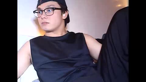 Snapshot of peter_p1999 chatting on November 8, 2025, 12:16 pm peter p online show from November 8, 2025, 12:16 pm