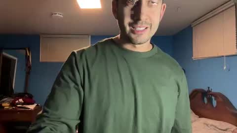 Snapshot of peteypete204 chatting on February 3, 2025, 6:24 am peteypete204 online show from February 3, 2025, 6:24 am