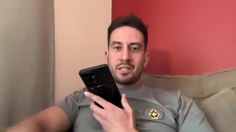 Snapshot of peteypete204 chatting on February 28, 2025, 11:23 pm peteypete204 online show from February 28, 2025, 11:23 pm