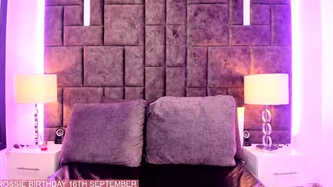 Snapshot of petit_rosseowo chatting on September 16, 2025, 4:19 pm Im Rosse but u can call me Rossie or Rosita . online show from September 16, 2025, 4:19 pm