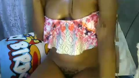 Snapshot of petite_loverr chatting on March 3, 2025, 11:55 am Petite loverr online show from March 3, 2025, 11:55 am