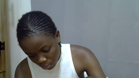 petite_melan online show from September 19, 2025, 12:56 am