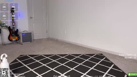 Snapshot of petitebrat chatting on December 14, 2025, 12:49 am PiperAvery online show from December 14, 2025, 12:49 am