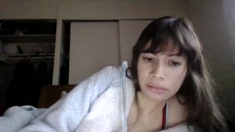 Petitedoll30 online show from December 27, 2024, 12:39 am