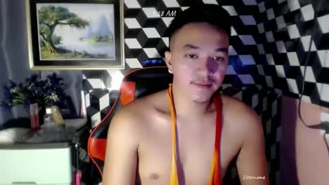 Snapshot of petitehugecockxnxxx chatting on November 6, 2025, 1:28 am Call me jake online show from November 6, 2025, 1:28 am