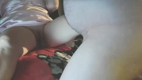 Snapshot of petitelybby chatting on September 27, 2025, 12:48 am petitelybby online show from September 27, 2025, 12:48 am