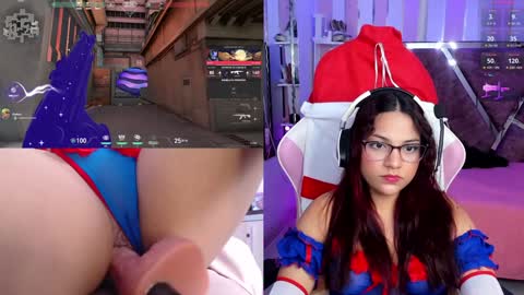 Snapshot of petitesofia_ chatting on December 13, 2024, 4:27 pm Sofia online show from December 13, 2024, 4:27 pm