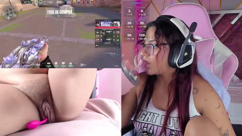Snapshot of petitesofia_ chatting on January 6, 2025, 4:13 pm Sofia online show from January 6, 2025, 4:13 pm