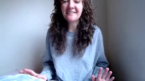 Snapshot of philosophies123 chatting on December 13, 2024, 6:27 pm sophie online show from December 13, 2024, 6:27 pm