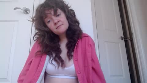 Snapshot of philosophies123 chatting on January 29, 2025, 5:02 pm sophie online show from January 29, 2025, 5:02 pm