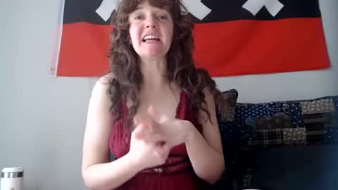 Snapshot of philosophies123 chatting on February 14, 2025, 3:36 pm sophie online show from February 14, 2025, 3:36 pm