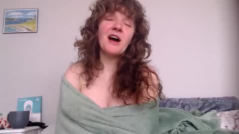 Snapshot of philosophies123 chatting on February 21, 2025, 3:21 pm sophie online show from February 21, 2025, 3:21 pm