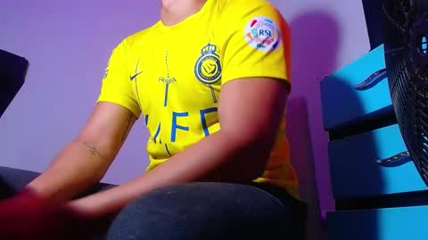 Snapshot of phoenixgnz08 chatting on December 13, 2024, 8:09 am AdnierGnz online show from December 13, 2024, 8:09 am