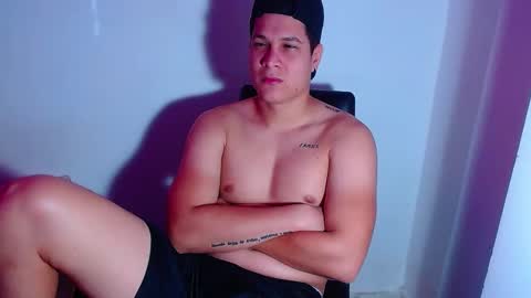 Snapshot of phoenixgnz08 chatting on December 26, 2024, 9:01 am AdnierGnz online show from December 26, 2024, 9:01 am