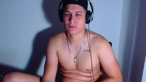 Snapshot of phoenixgnz08 chatting on December 28, 2024, 10:14 am AdnierGnz online show from December 28, 2024, 10:14 am