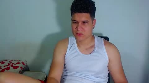 Snapshot of phoenixgnz08 chatting on February 2, 2025, 8:30 pm AdnierGnz online show from February 2, 2025, 8:30 pm