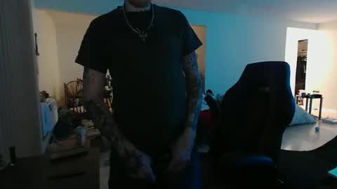 Snapshot of phrostdd chatting on November 26, 2025, 1:06 am FrankenDaddy online show from November 26, 2025, 1:06 am