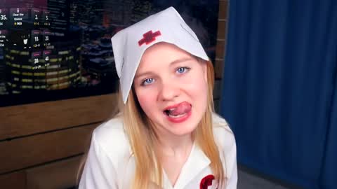 Snapshot of phyllisearney chatting on February 14, 2025, 7:38 am Hann G. Jones online show from February 14, 2025, 7:38 am