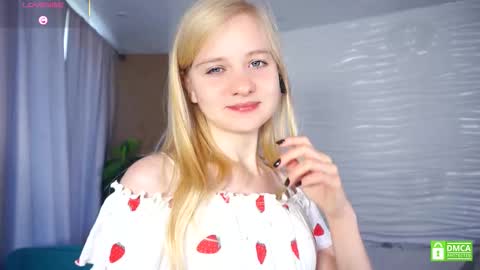 Snapshot of phyllisearney chatting on September 9, 2025, 6:24 am Hann G. Jones online show from September 9, 2025, 6:24 am