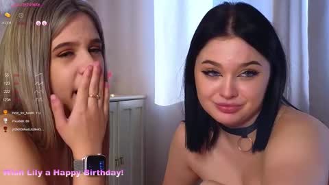 Snapshot of phyllisheart chatting on February 25, 2025, 11:41 am Lora black and Lili blonde welcome you here online show from February 25, 2025, 11:41 am