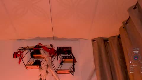  PIA FISHER  online show from October 18, 2025, 1:41 am