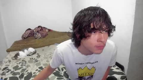 Snapshot of picaszomilos350 chatting on November 25, 2025, 11:10 am picaszomilos350 online show from November 25, 2025, 11:10 am