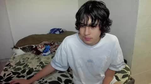 Snapshot of picaszomilos350 chatting on November 27, 2025, 11:01 am picaszomilos350 online show from November 27, 2025, 11:01 am